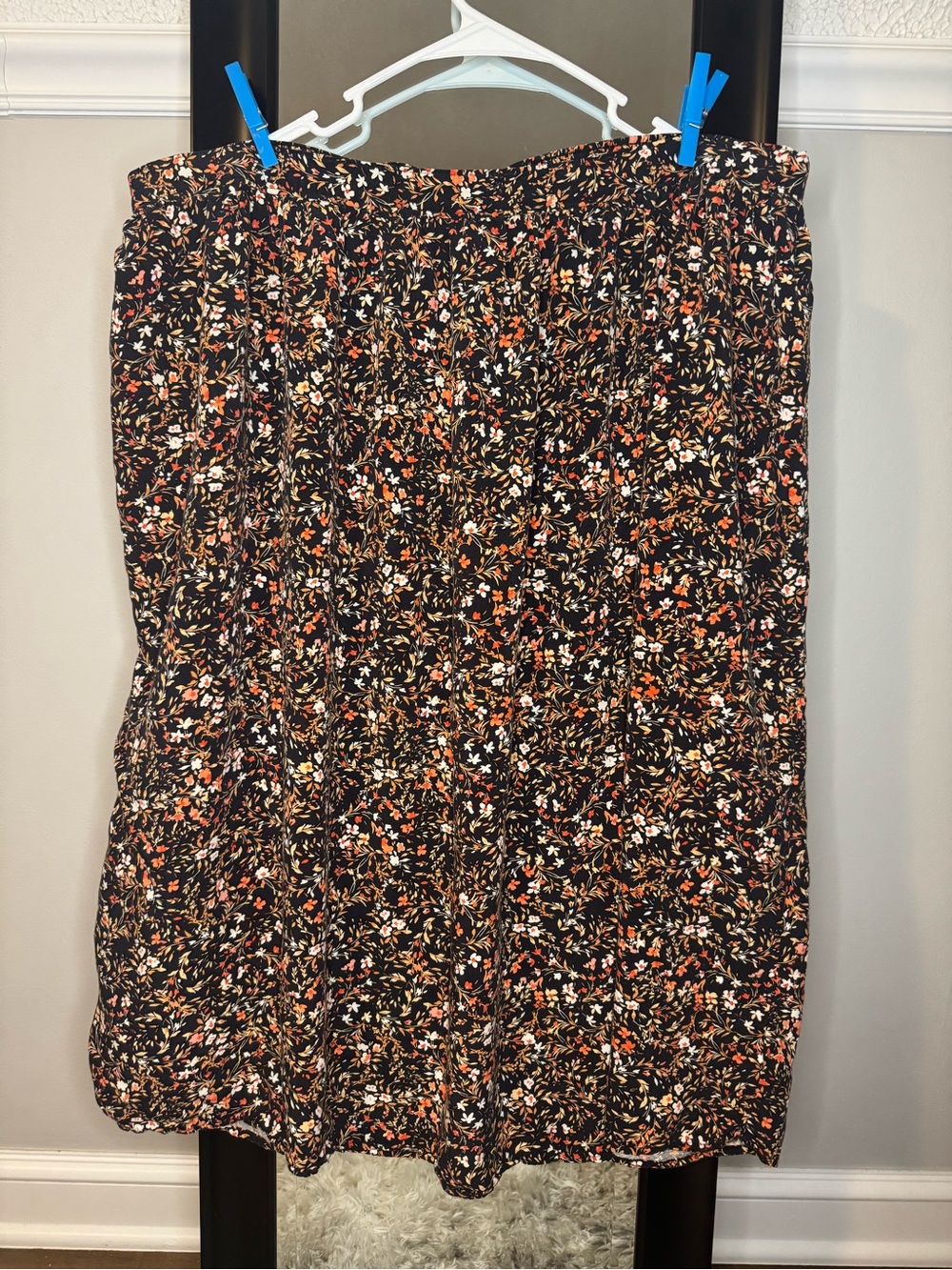 Old Navy Women’s Black Midi Skirt with Orange Floral Print Size XXL